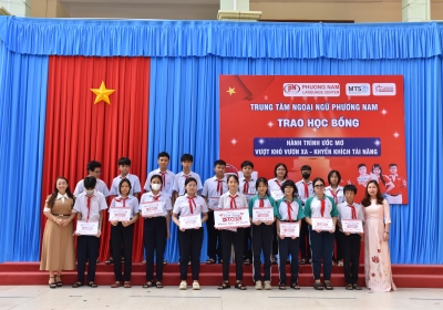 HÀNH TRÌNH TRAO GỬI TRI THỨC – TRUNG TÂM PHƯƠNG NAM CÙNG HỌC SINH NGUYỄN THÁI BÌNH CHINH PHỤC NGOẠI NGỮ!