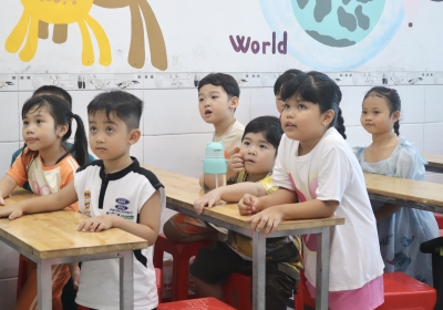 CÓ NÊN CHO BÉ HỌC TIẾNG ANH KHI CÒN NHỎ? CÙNG TRUNG TÂM NGOẠI NGỮ PHƯƠNG NAM KHÁM PHÁ CÂU TRẢ LỜI