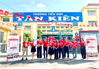 TRUNG TÂM NGOẠI NGỮ PHƯƠNG NAM TỔ CHỨC BUỔI TUYỂN SINH TẠI TRƯỜNG TIỂU HỌC TÂN KIÊN