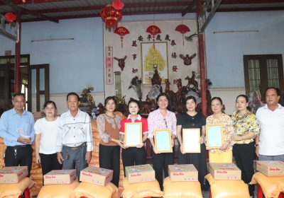 HÀNH TRÌNH TRAO GỬI YÊU THƯƠNG CỦA PHƯƠNG NAM ĐẾN BÀ CON LONG AN